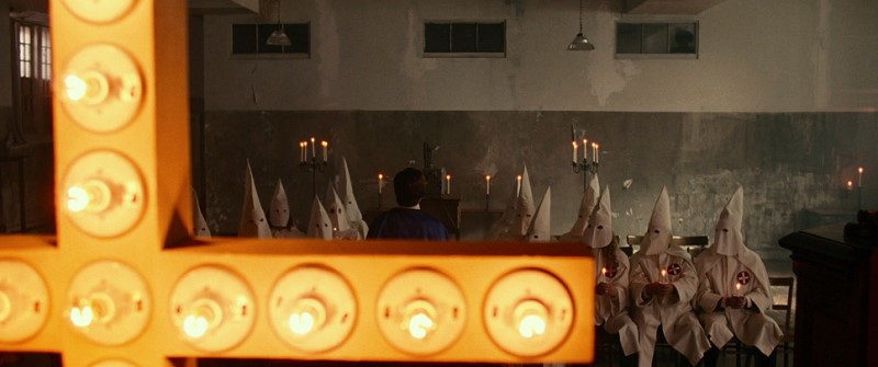 Orange film lighting in BlacKkKlansman (2018) | Focus Features