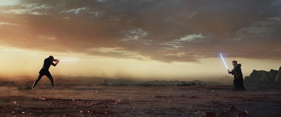 Star Wars The Last Jedi - Adam Driver and Mark Hamill